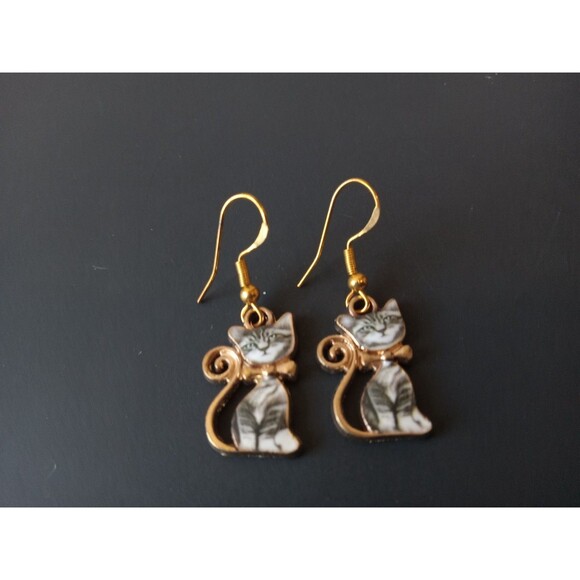 NIB Tabby Cat Charm Bow Kitty Petite Dangle Earrings w/ Gold Plated Hooks - Picture 6 of 9